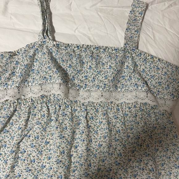 Floral dress - Picture 2 of 9